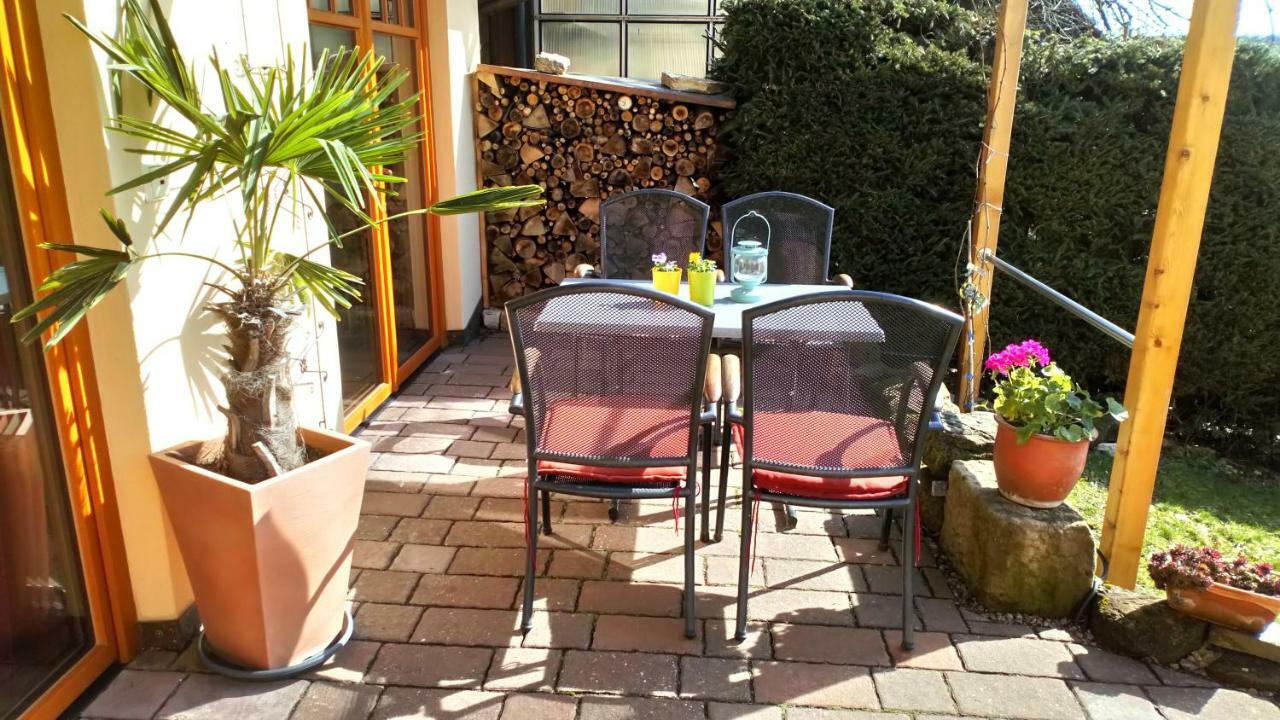 Apartment Mit Gartenblick Eckersdorf Eksteriør bilde
